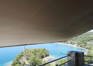 Τεντα σε κατοικια