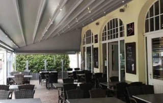 Τοποθέτηση πέργκολας pro150 12.00x 5.00 σε χρώμα Grey με προφίλ αλουμινίου, μοτέρ somfy ios και περιμετρικο κλείσιμο με ανεμοθραυστες και ζελατινες