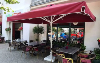 Ομπρέλες 4χ4 και 4χ3 στο Gelatoni