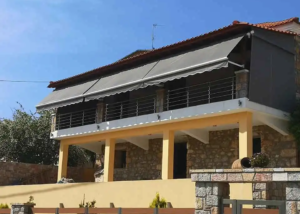 Τέντες με πλάγιους βραχίονες και ύφασμα σε χρώμα ανθρακί