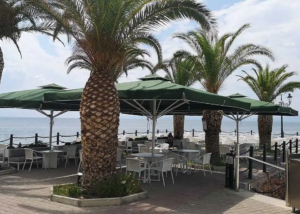 Ομπρέλες 5x5 βαρέου τύπου στο Thermae Sylla Spa - Wellness Hotel