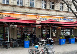 Ομπρέλες υπερβαρεου τύπου σε χρώμα μπορντώ