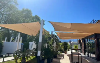 Τοποθέτηση τεντών στο LE MOON