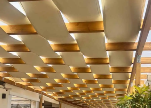 Τοποθέτηση τεντών στα Λουτρά Αιδηψού