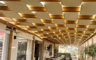 Τοποθέτηση τεντών στα Λουτρά Αιδηψού