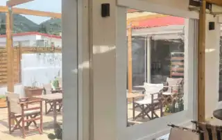 Τοποθέτηση τεντών στα Λουτρά Αιδηψού