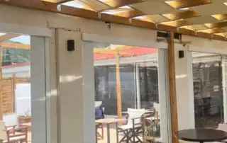 Τοποθέτηση τεντών στα Λουτρά Αιδηψού