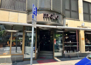 Αντικατάσταση υφασμάτων σε υπάρχουσες κασέτες στο Mojo day & night