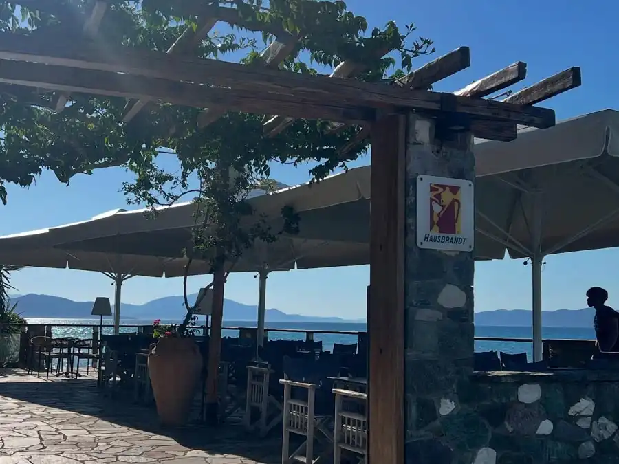 Κατασκευή ομπρέλας 5x5 υπερβαρέου τύπου με ύφασμα block out