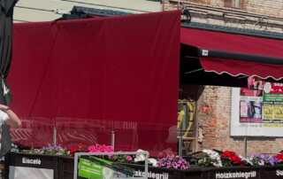 Κατασκευή Τέντας σε Χρώμα Μπορντό και Φωτισμό led