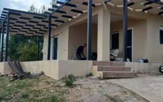 Κατασκευή παραδοσιακής περγολας από αλουμίνιο και ύφασμα